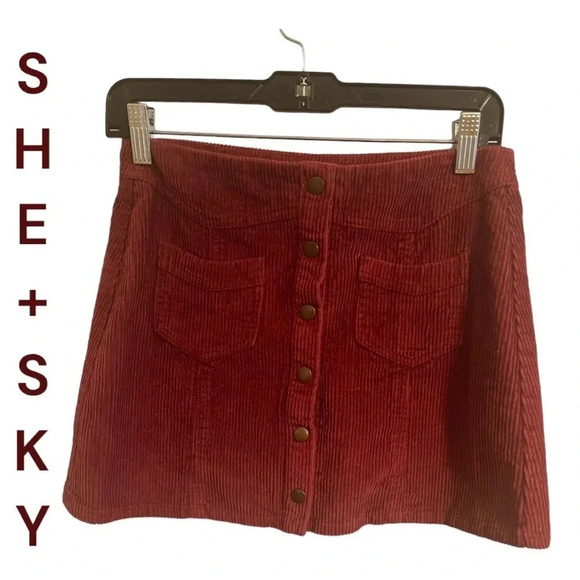 She + Sky Maroon/Burgandy Corduroy Mini Skirt - Picture 2 of 10
